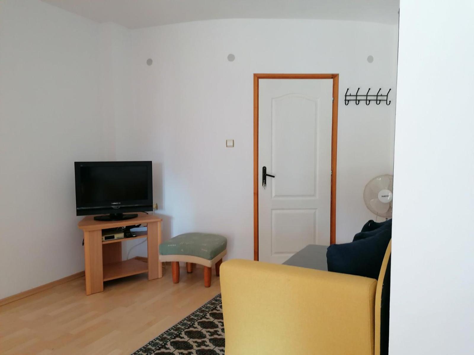 Guest House Sokratovi Obzor Eksteriør billede